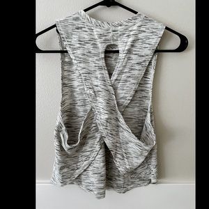 Rare Lululemon Lightweight Tank, Size 6